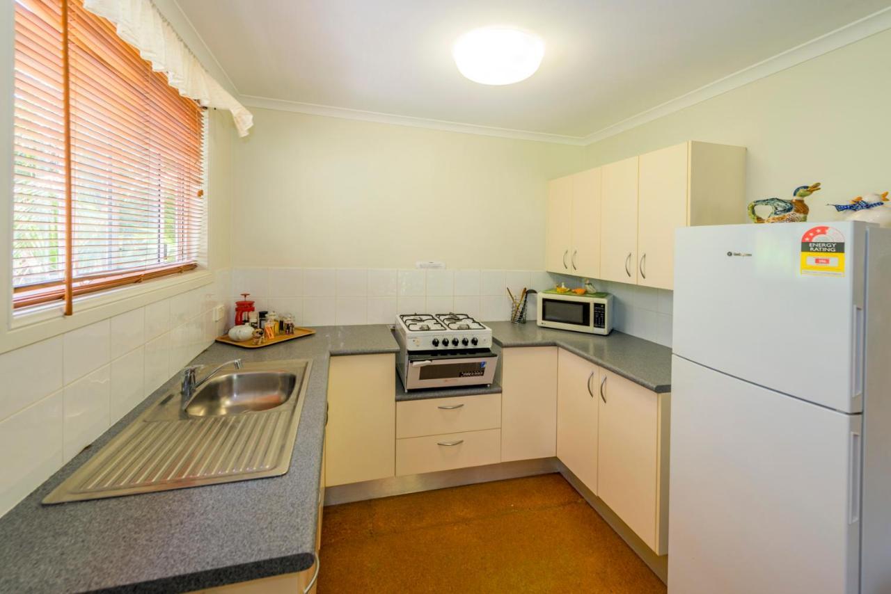 Safety Beach Bungalows Woolgoolga Exterior photo